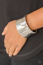 Load image into Gallery viewer, Urban Uptrend Silver Bracelet
