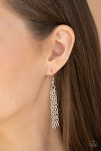 Load image into Gallery viewer, Frosted Foilage Green Necklace
